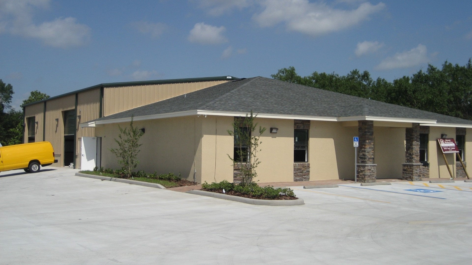 Commercial Steel Building Warehouse with Front Offices