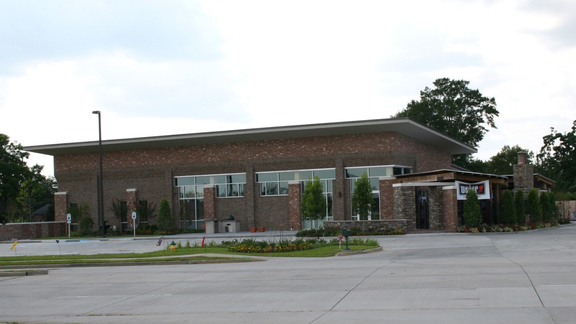 Retail Metal Building with Brick and Stone